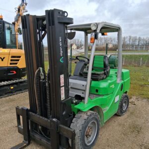 Chariot élévateur 3T gaz Cesab