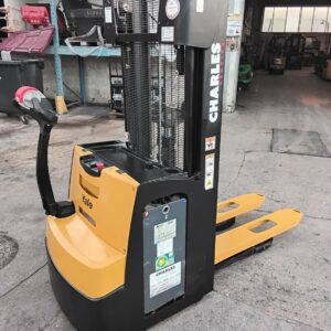 Gerbeur électrique Yale 1,6 tonnes