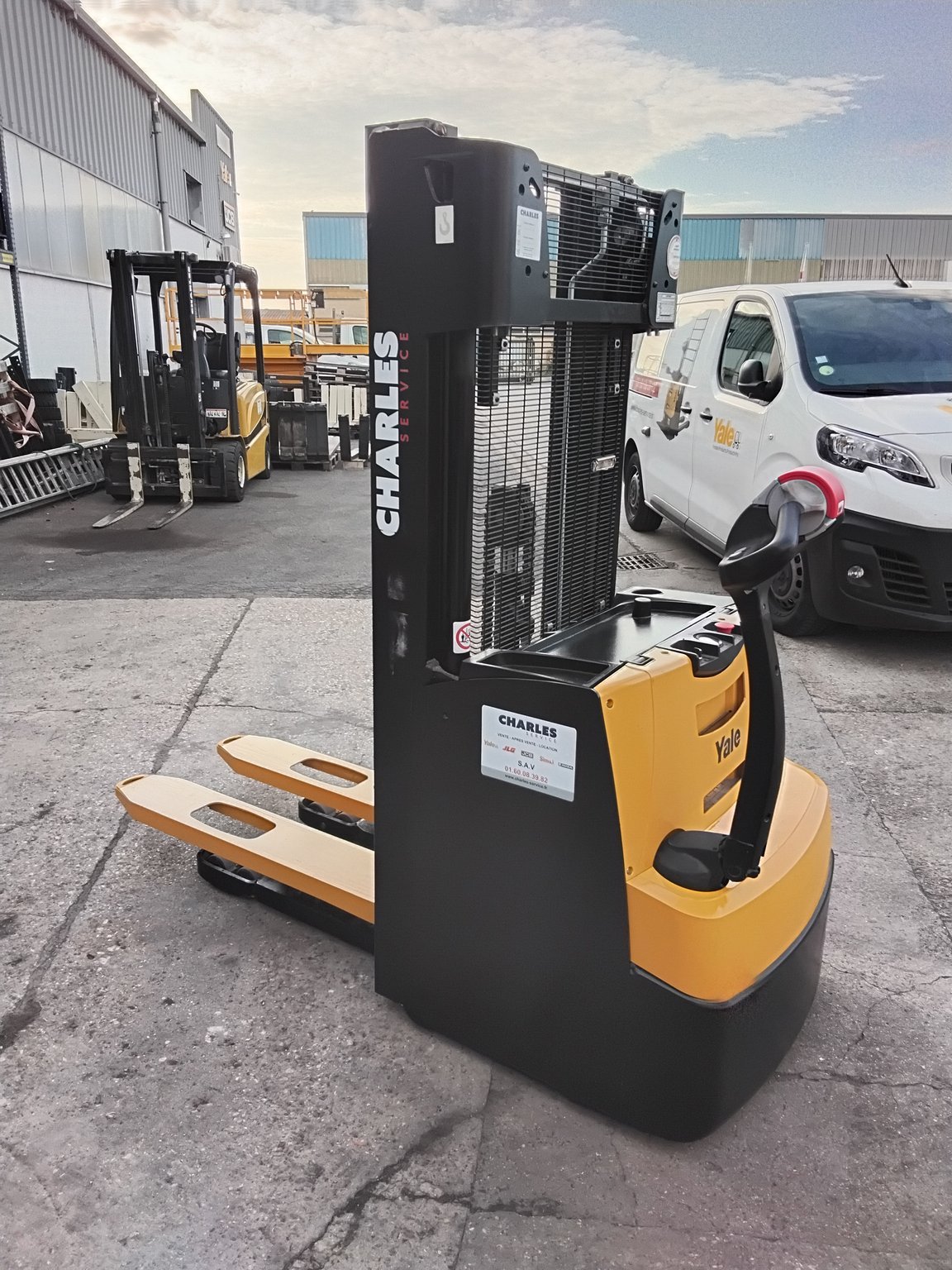 Gerbeur électrique Yale 1,6 tonnes – Image 2