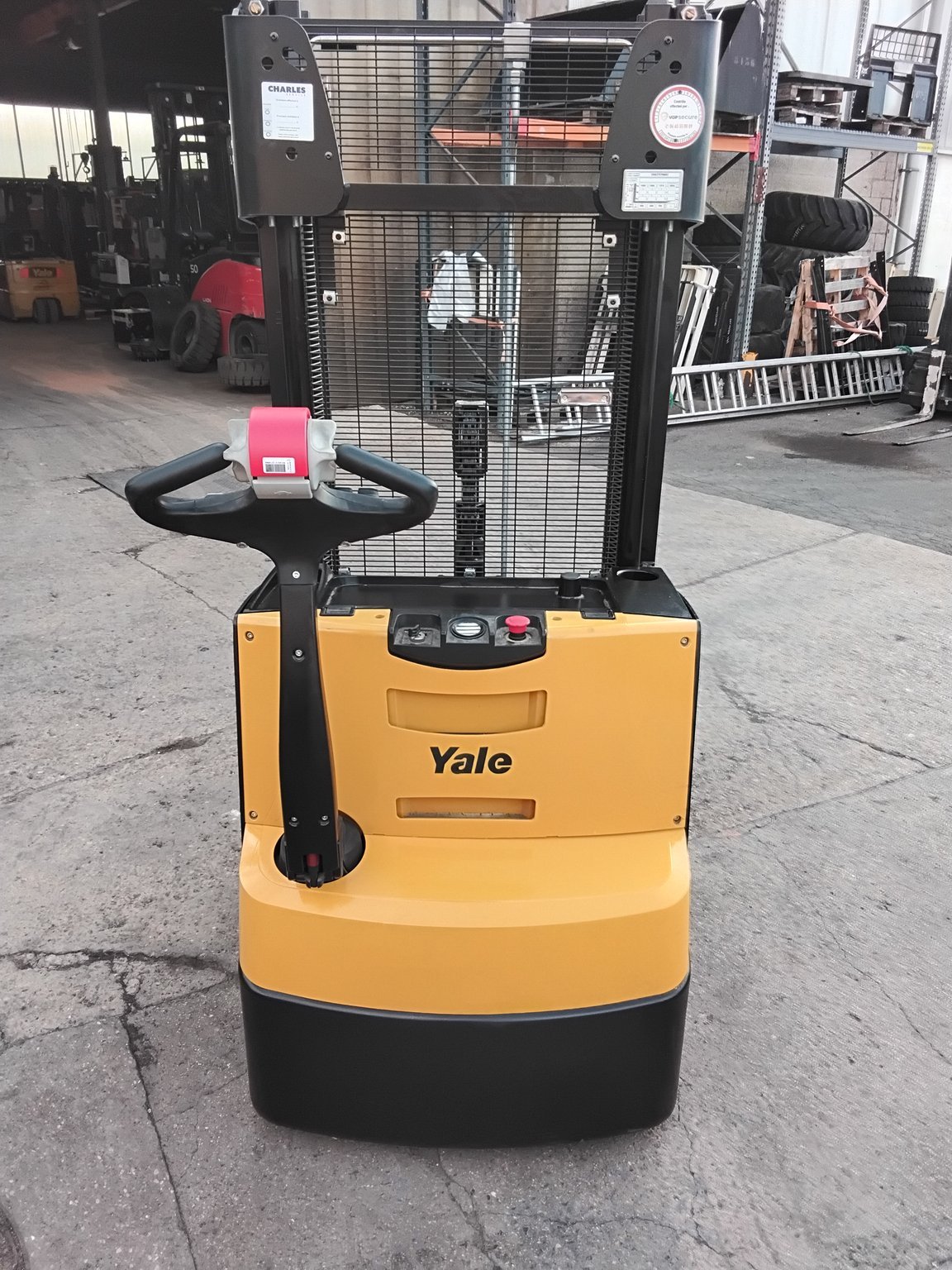 Gerbeur électrique Yale 1,6 tonnes – Image 3